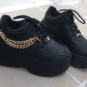 Women's Black Platform Lace-Up Sneakers with Removable Gold Chain